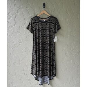 LuLaRoe Women's Small Black & Gold Zig Zag Chevron Carly Swing Shift Dress NWT